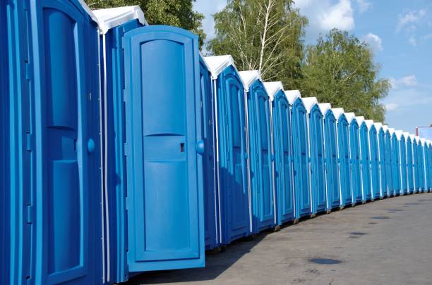 Portable bathroom rental in Chiefland, FL
